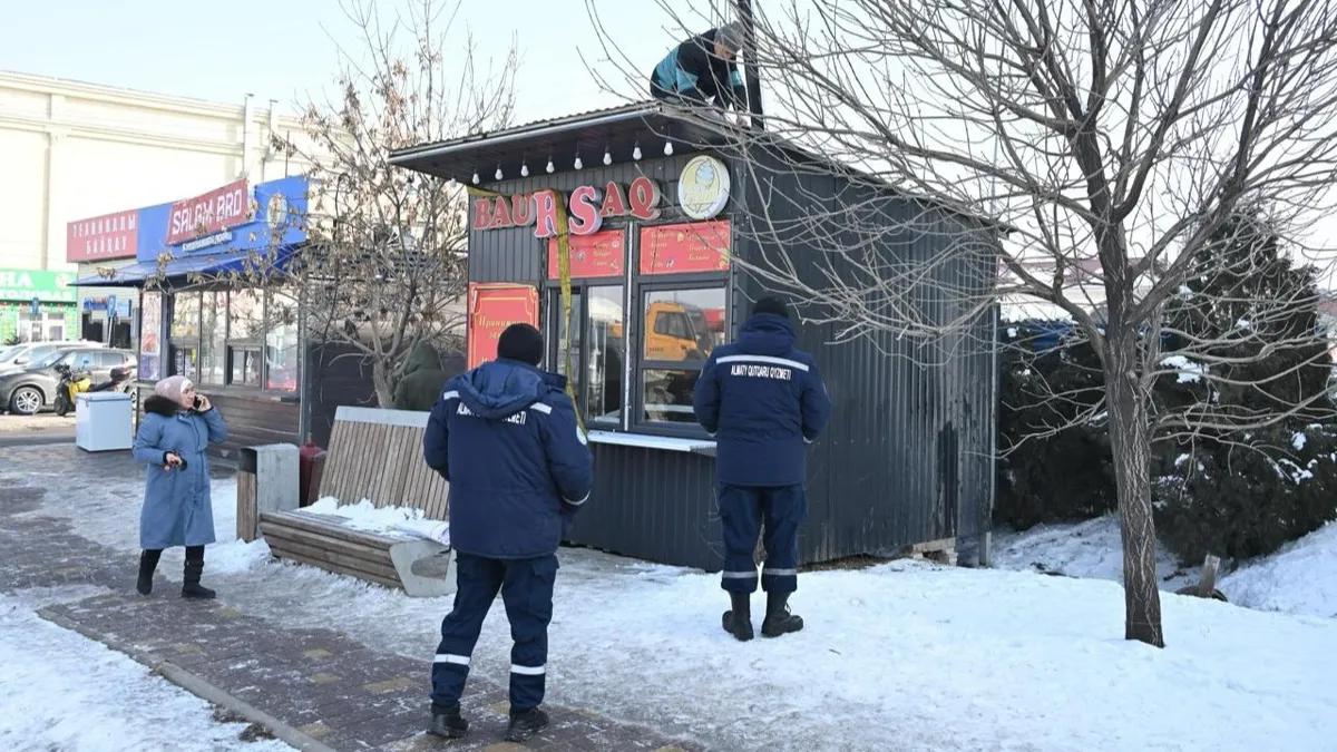 Демонтаж киоска в Алматы