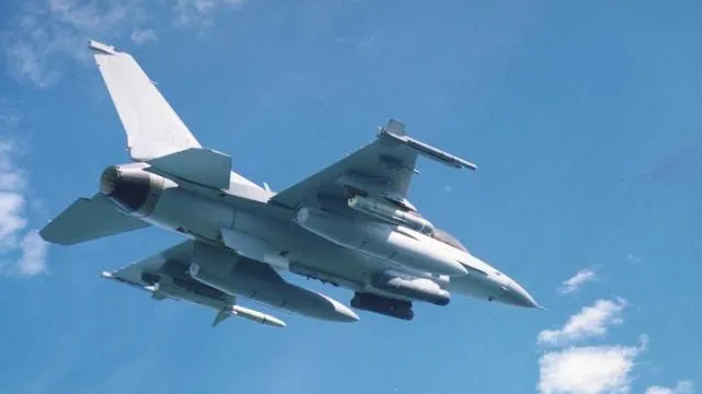 Истребитель KF-16 Истребитель KF-16