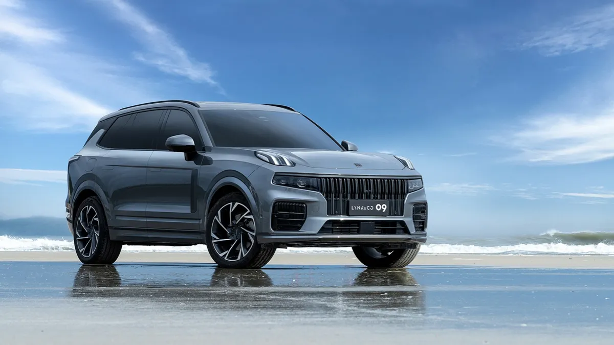 Lynk & Co 09