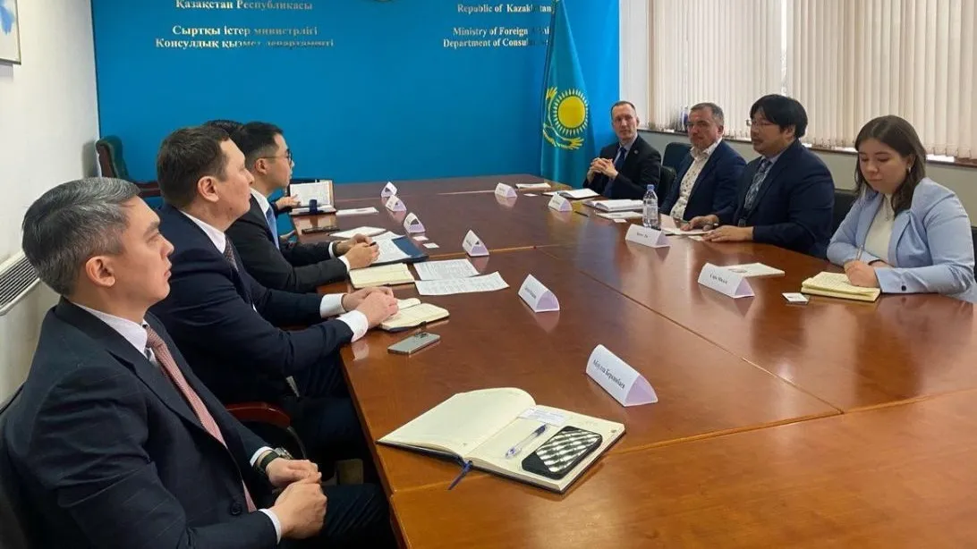 На встрече представителей МИД Казахстана и Канады