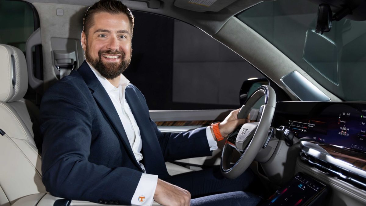 General Motors International Томми Хосе