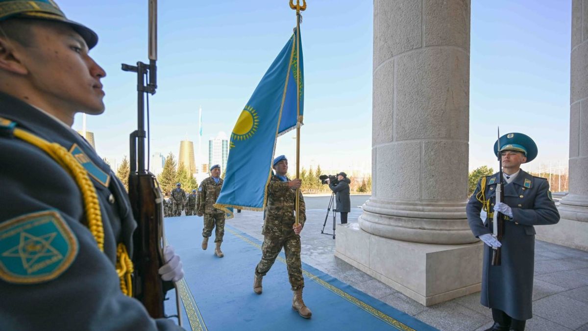 миротворцы, флаг Казахстана, Акорда 