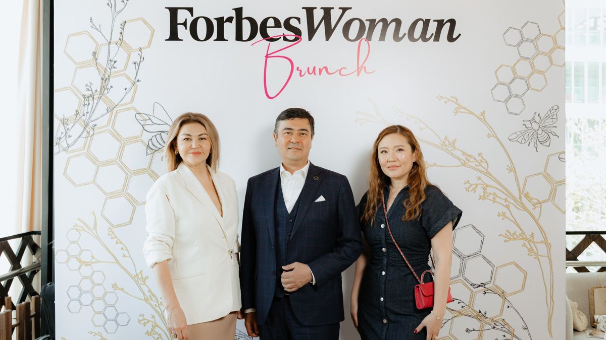 Редакционный директор Forbes Woman Kazakhstan Зульфия Хайбуллина, издатель Forbes Kazakhstan Арманжан Байтасов, СЕО Forbes Woman Kazakhstan Людмила Тен Зульфия Хайбуллина, Арманжан Байтасов, Людмила Тен Forbes Woman