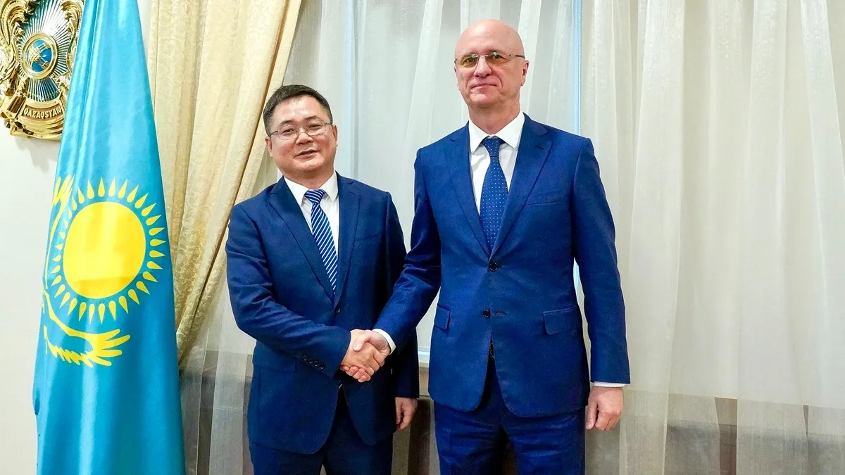 Ван Вэньтао и Роман Скляр