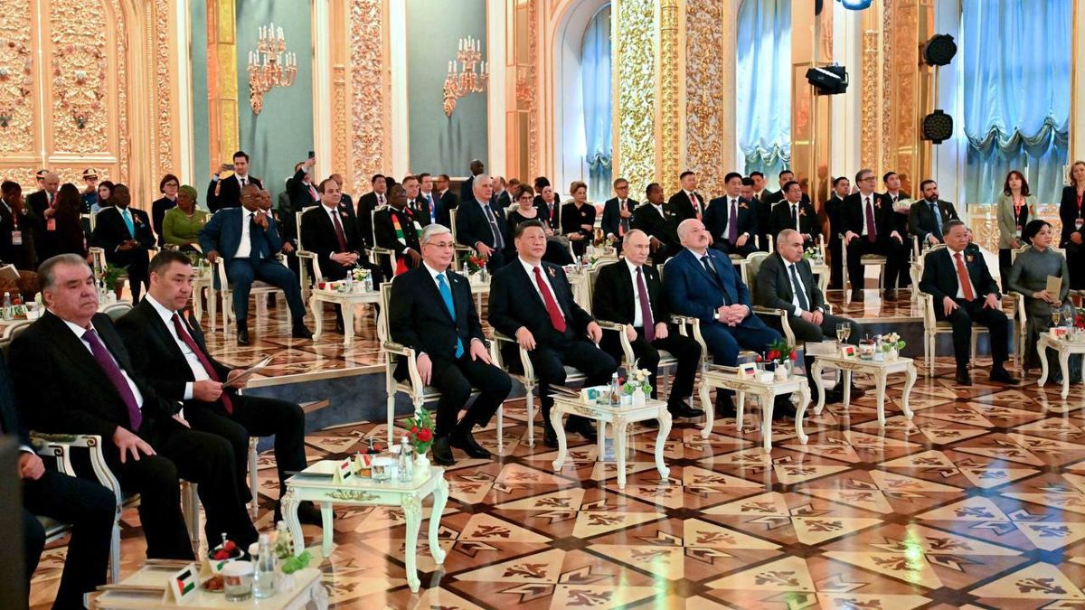 В Большом Кремлевском дворце 8 мая 2025 года В Большом Кремлевском дворце 8 мая 2025 года