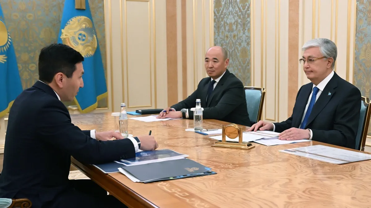 Нурлан Жакупов, Канат Шарлапаев и Касым-Жомарт Токаев Нурлан Жакупов, Канат Шарлапаев и Касым-Жомарт Токаев