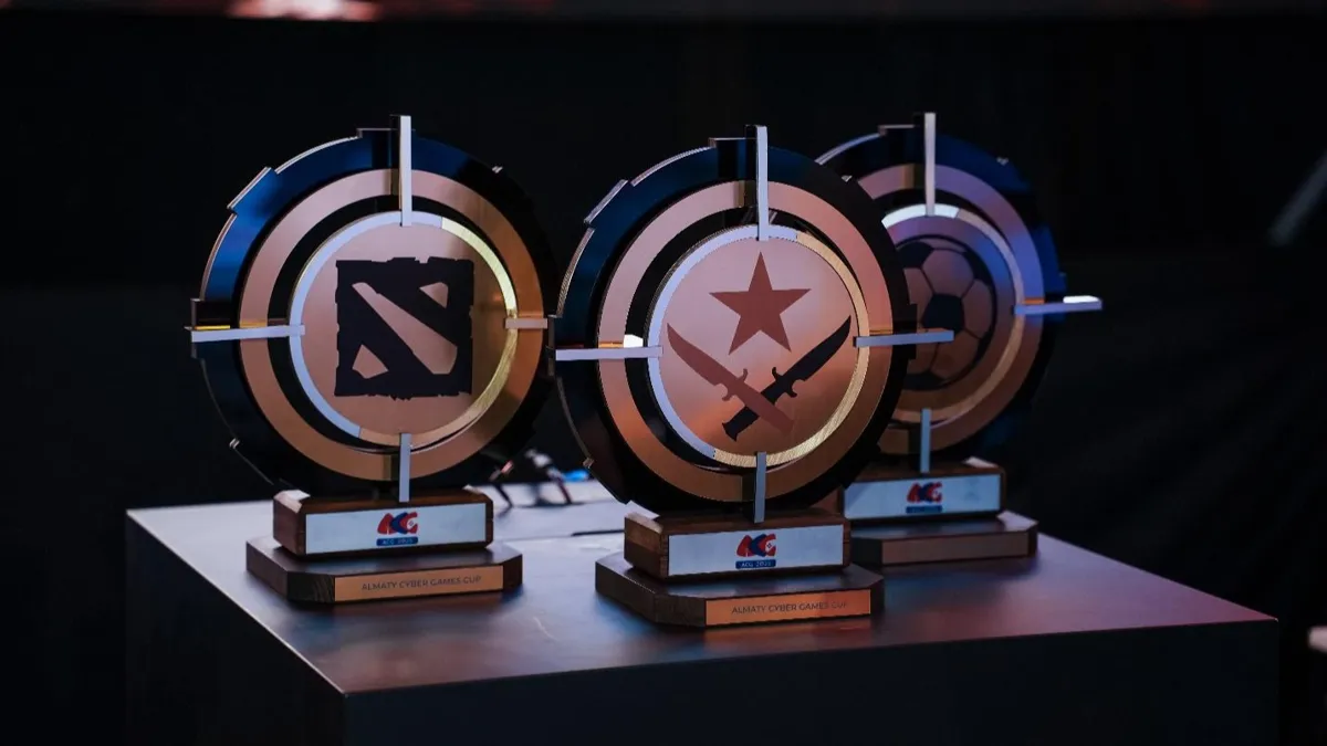 Награды Almaty Cyber Games 2025, круглые статутэтки