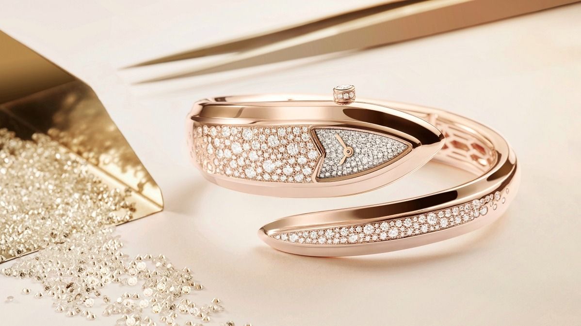 Часы Serpenti Aeterna - новое лаконичное прочтение культовой «змеиной» часовой коллекции Bvlgari