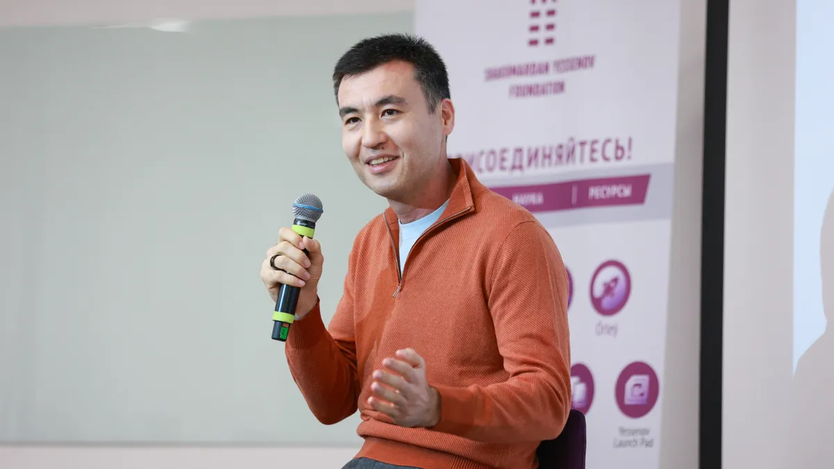 Галимжан Есенов