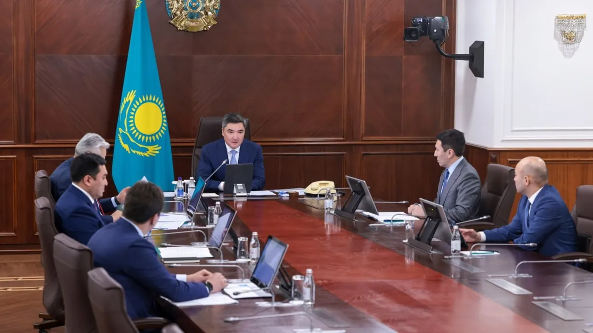 Олжас Бектенов, заседание правительства