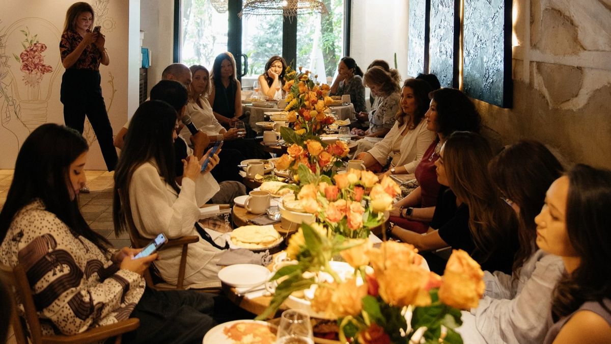 На бизнес-завтраке Forbes Woman Club На бизнес-завтраке Forbes Woman Brunch, июнь 2025