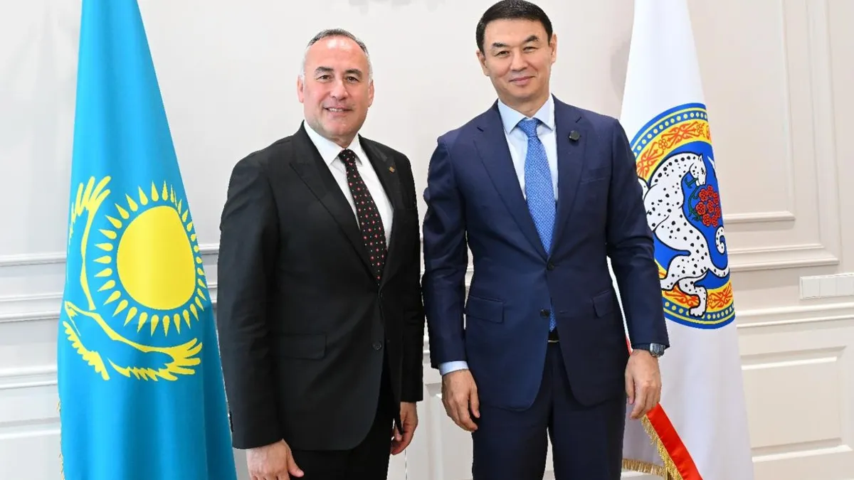 Серкан Каптан и Дархан Сатыбалды Серкан Каптан и Дархан Сатыбалды