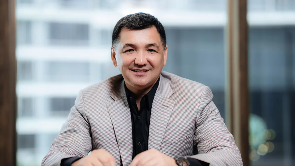 Кайрат Итемгенов Кайрат Итемгенов