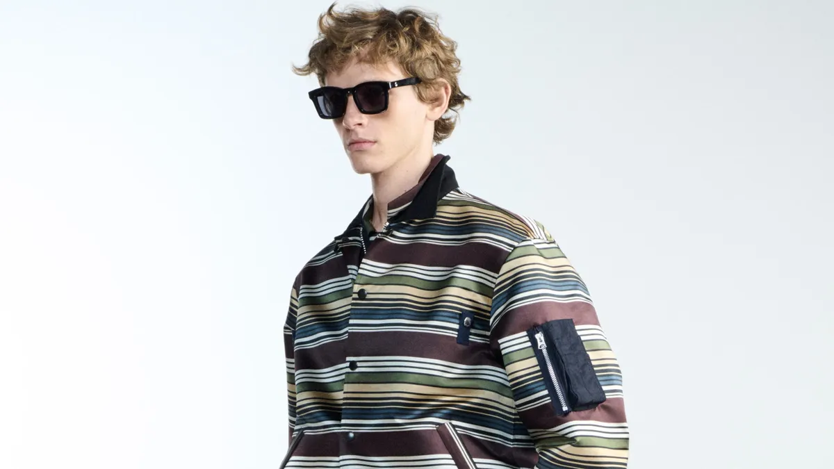 Модель Sacai Модель Sacai
