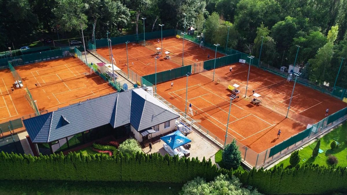 Gorky Tennis Park