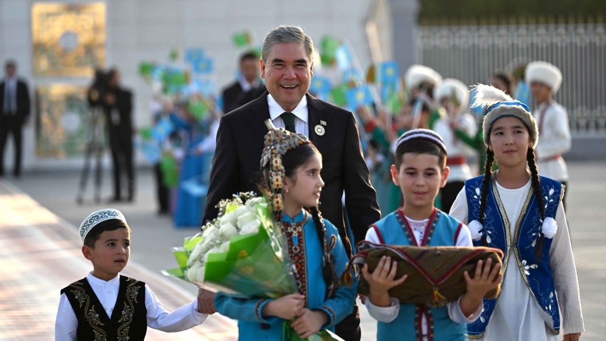 Гурбангулы Бердымухамедов 