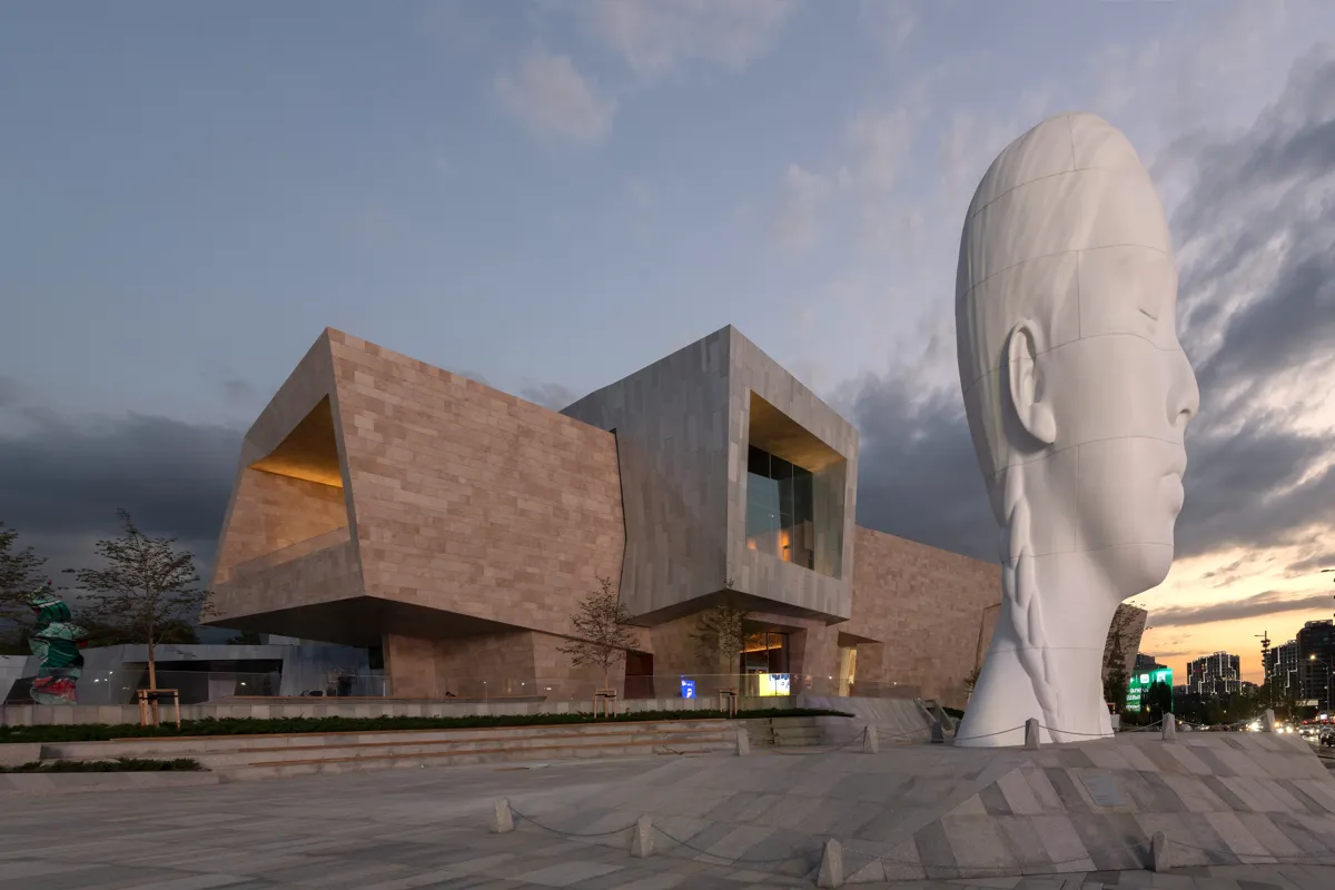 Здание Almaty Museum of Arts Almaty Museum of Arts