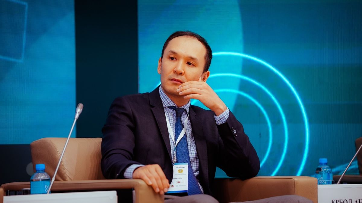 Ербол Акымбаев Ербол Акымбаев