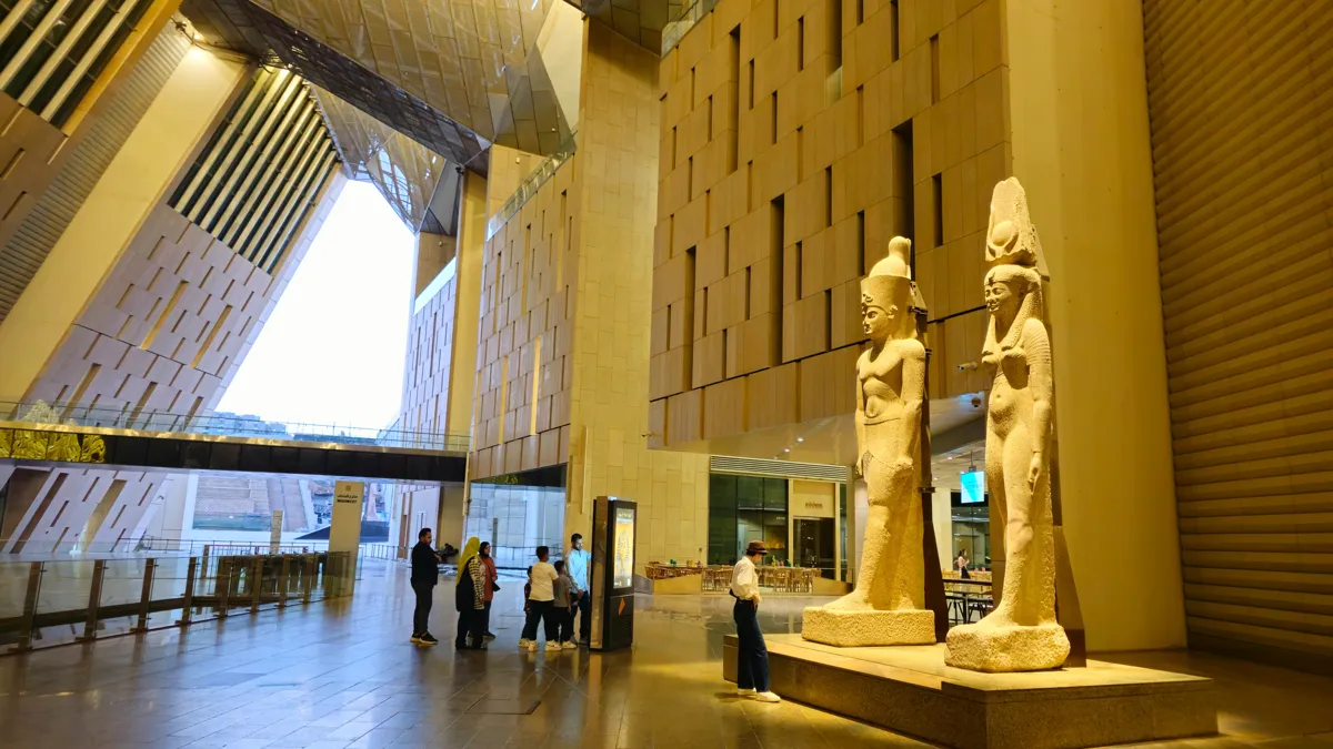 Большой египетский музей Гранд  Большой египетский музей