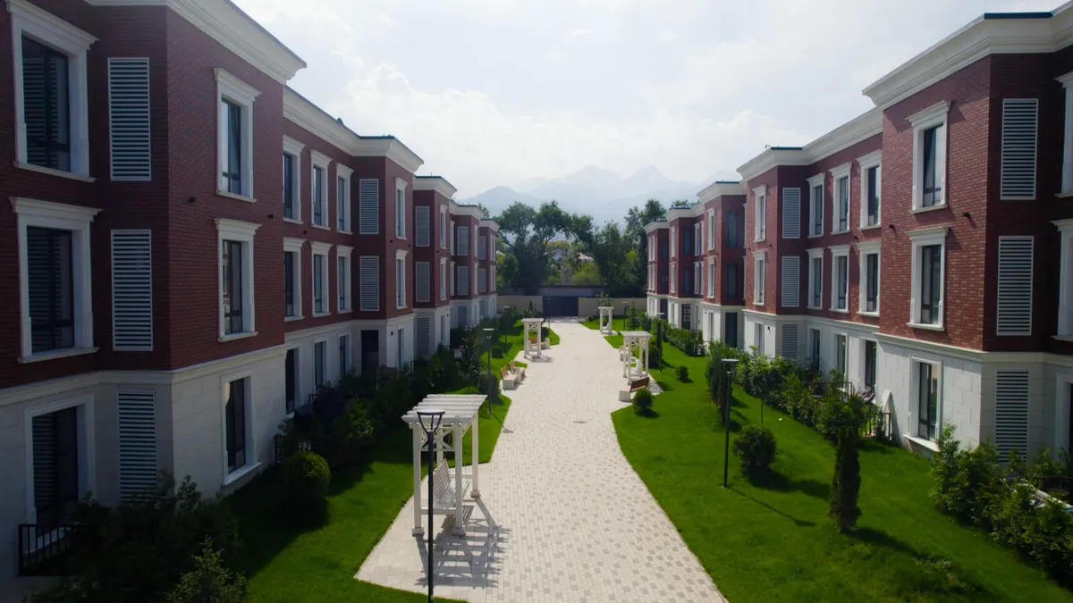 здания, дома, ЖК, таунхаус, Monolit Group