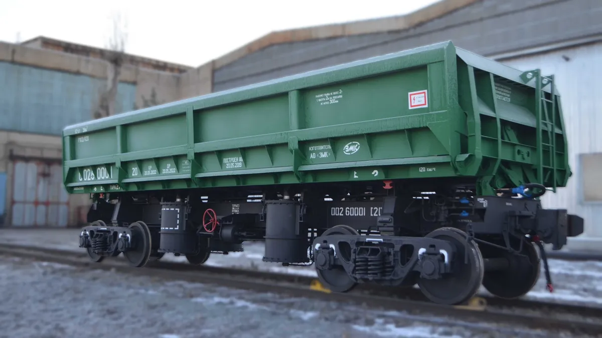 думпкар, железнодорожный вагон ЗМК (Россия)