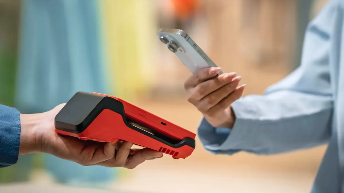 Kaspi, карточный терминал, QR, QR-код, Kaspi QR