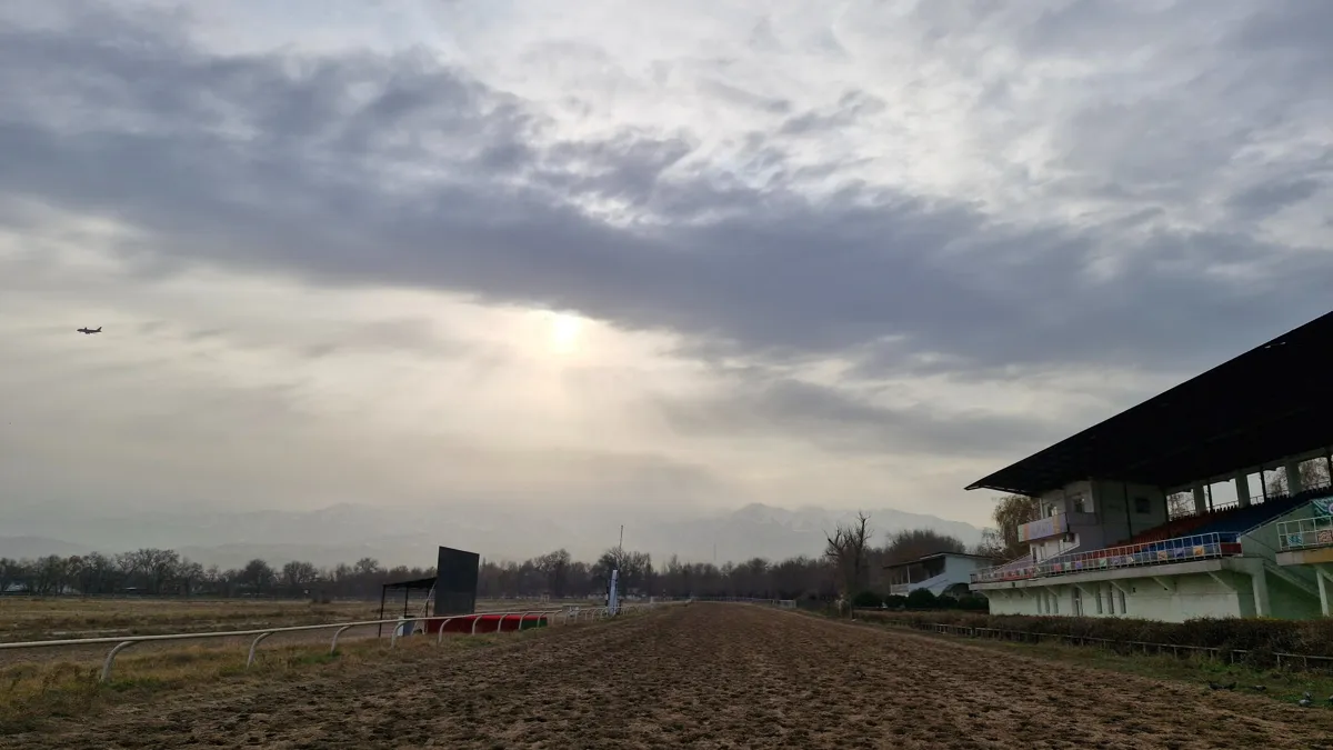 Ипподром в Жетысуском районе Алматы