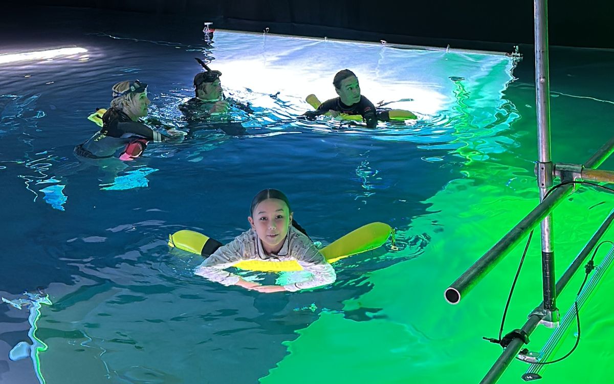 На съемках фильма «Проклятые воды»