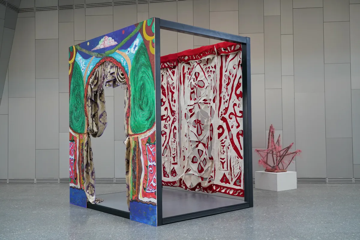 Инсталляция Бахыт Бубикановой «Чудо» в Almaty Museum of Arts