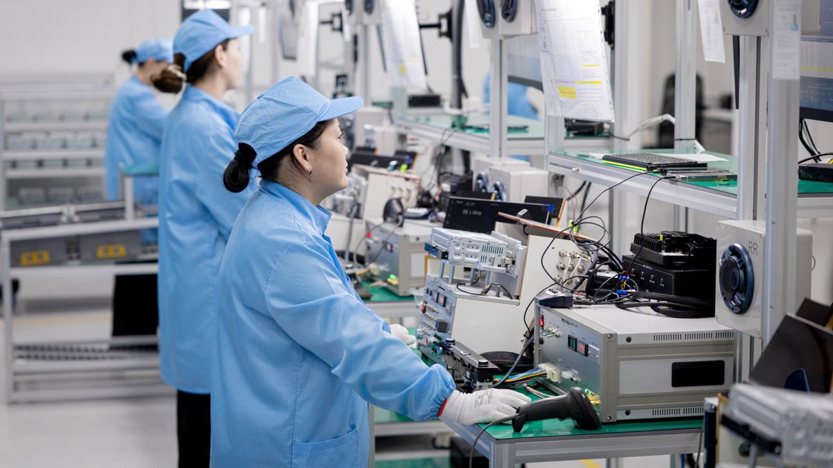 завод мультимедийных систем для автомобилей