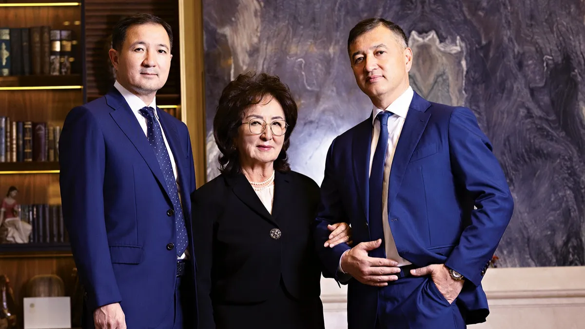 Сухраб, Рашида и Фаррух Махмудовы