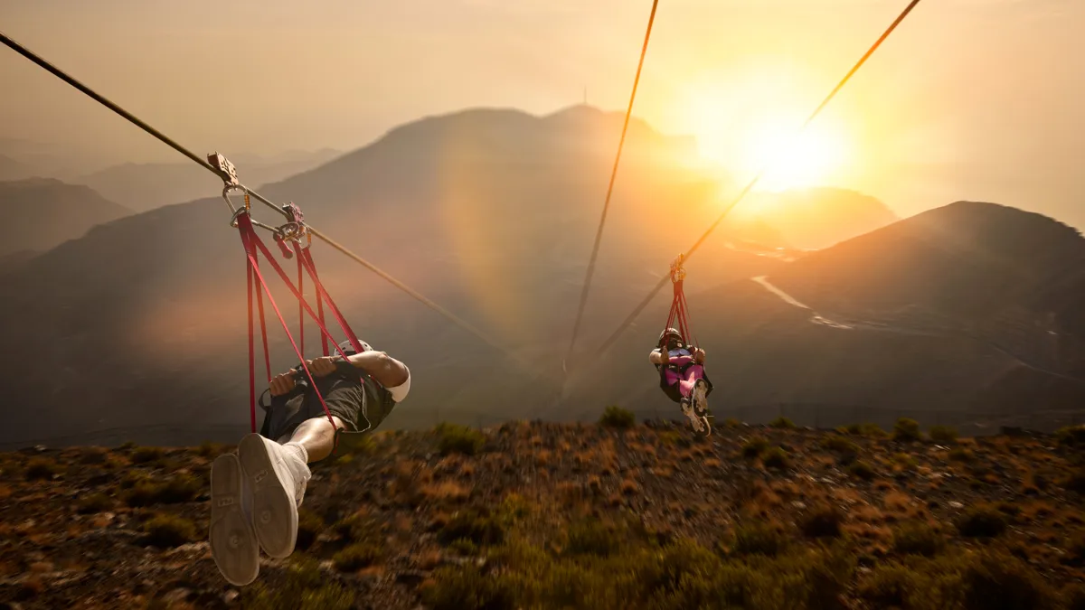 Полет на зиплайне
