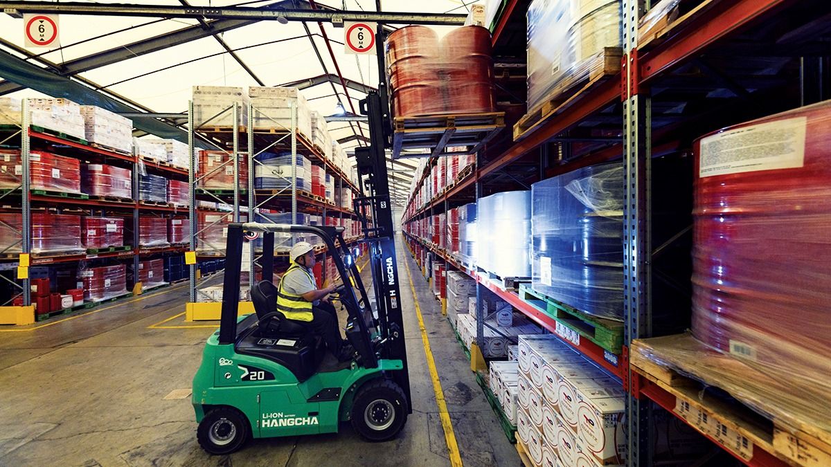 бобкат, грузоперевозки, склад, логистика, контейнер, грузы