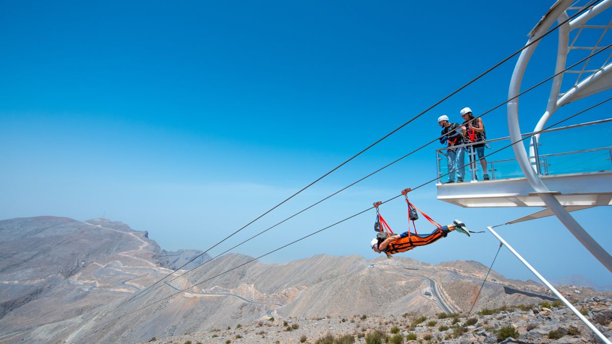Полет на зиплайне в Jais Adventure Park