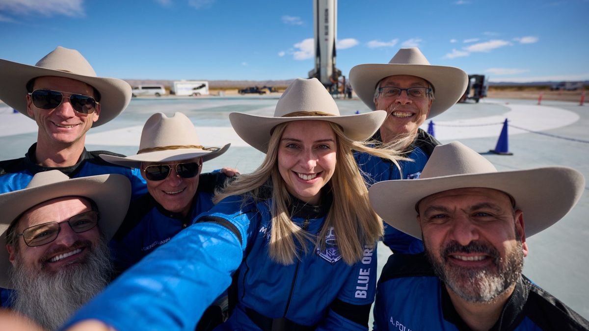 Участники 37 миссии New Shepard