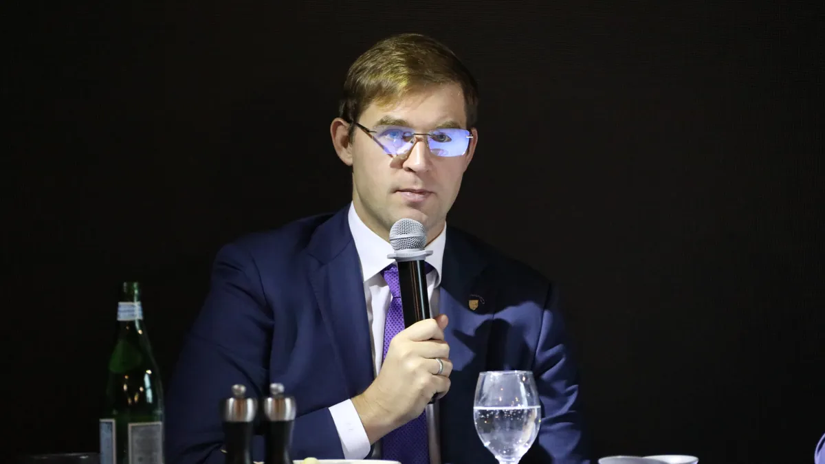 Тимур Турлов