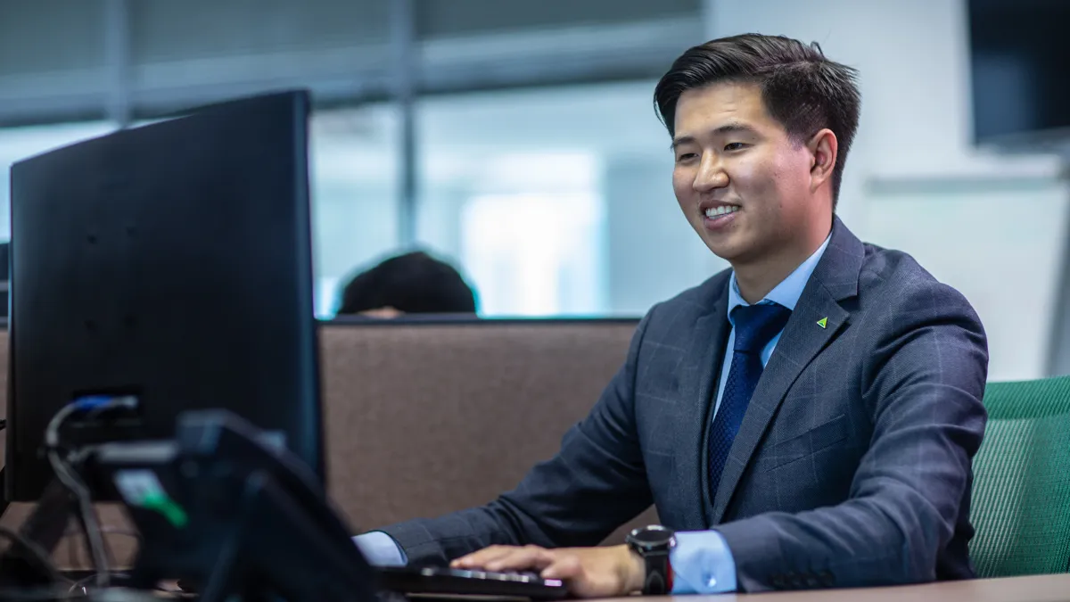 Заместитель директора Client Relations Office KASE Нуркен Болатбек