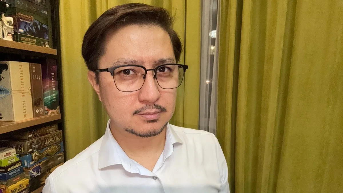 Амир Касенов