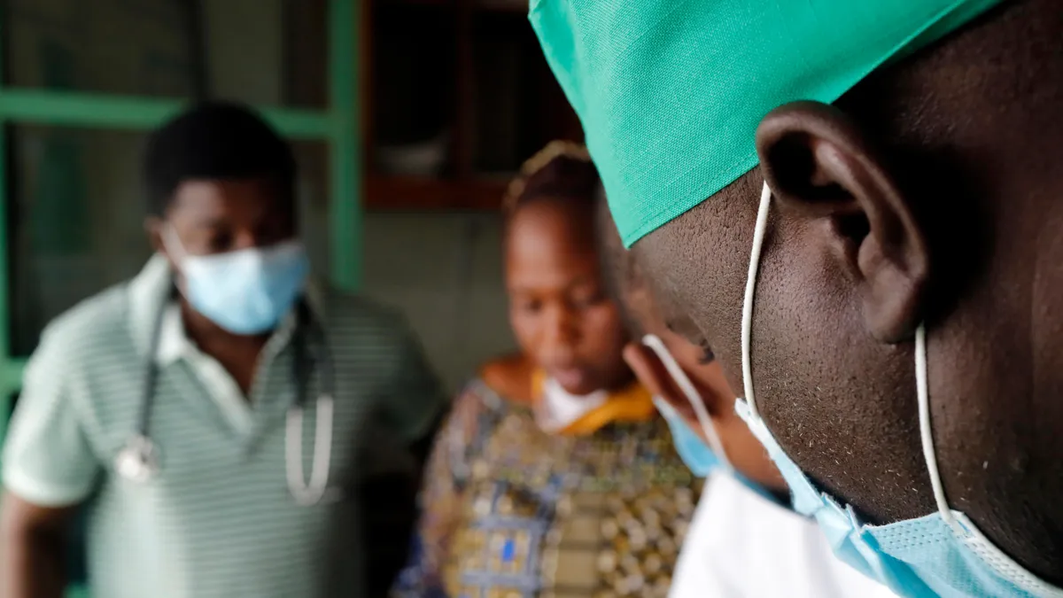 Медицина в Африке, врач