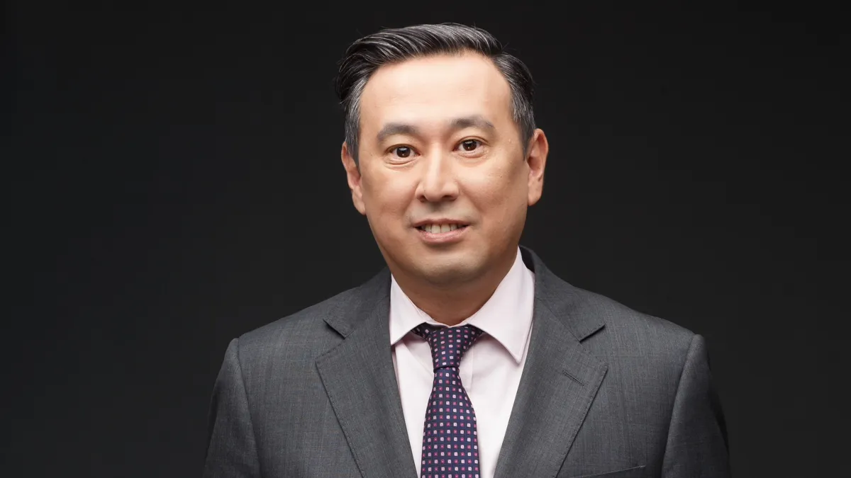 Адиль Утембаев