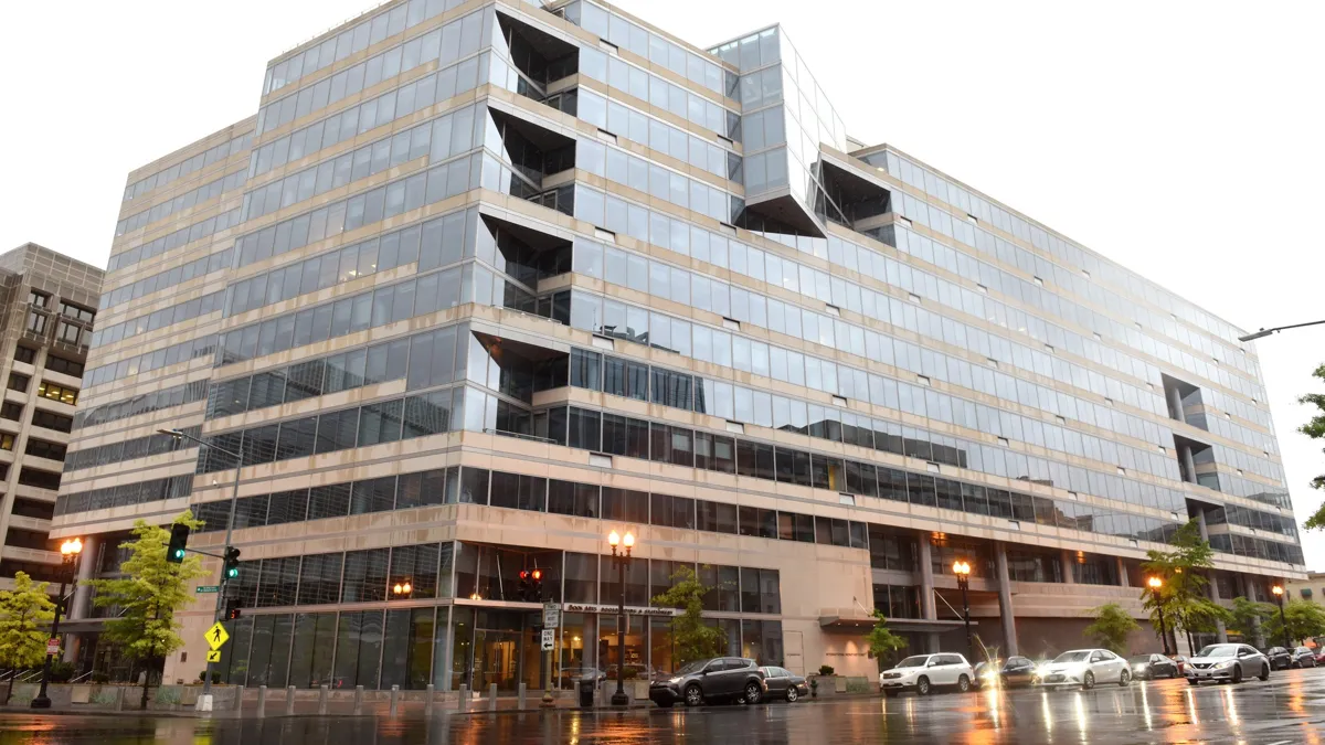 Штаб-квартира МВФ в Вашингтоне, округ Колумбия, США