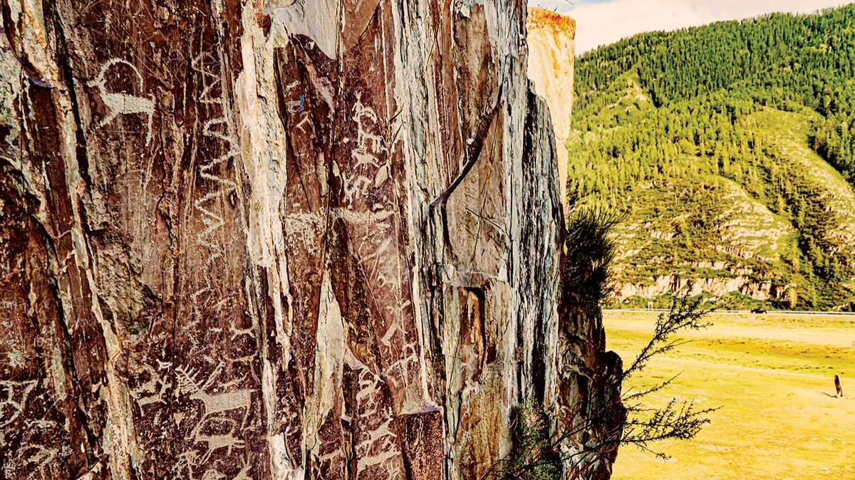 Петроглифы урочища Калбак-Таш российского Алтая