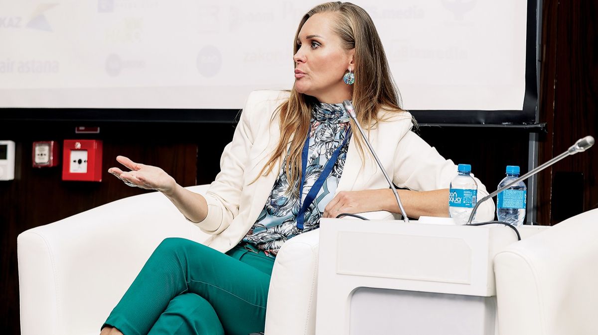 Диана Окремова