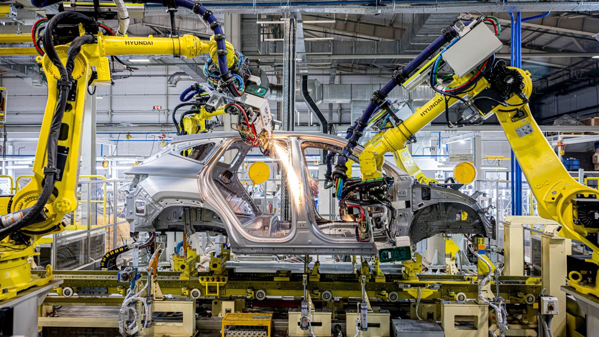 Роботизированная сварка на заводе Hyundai Trans Kazakhstan в Алматы