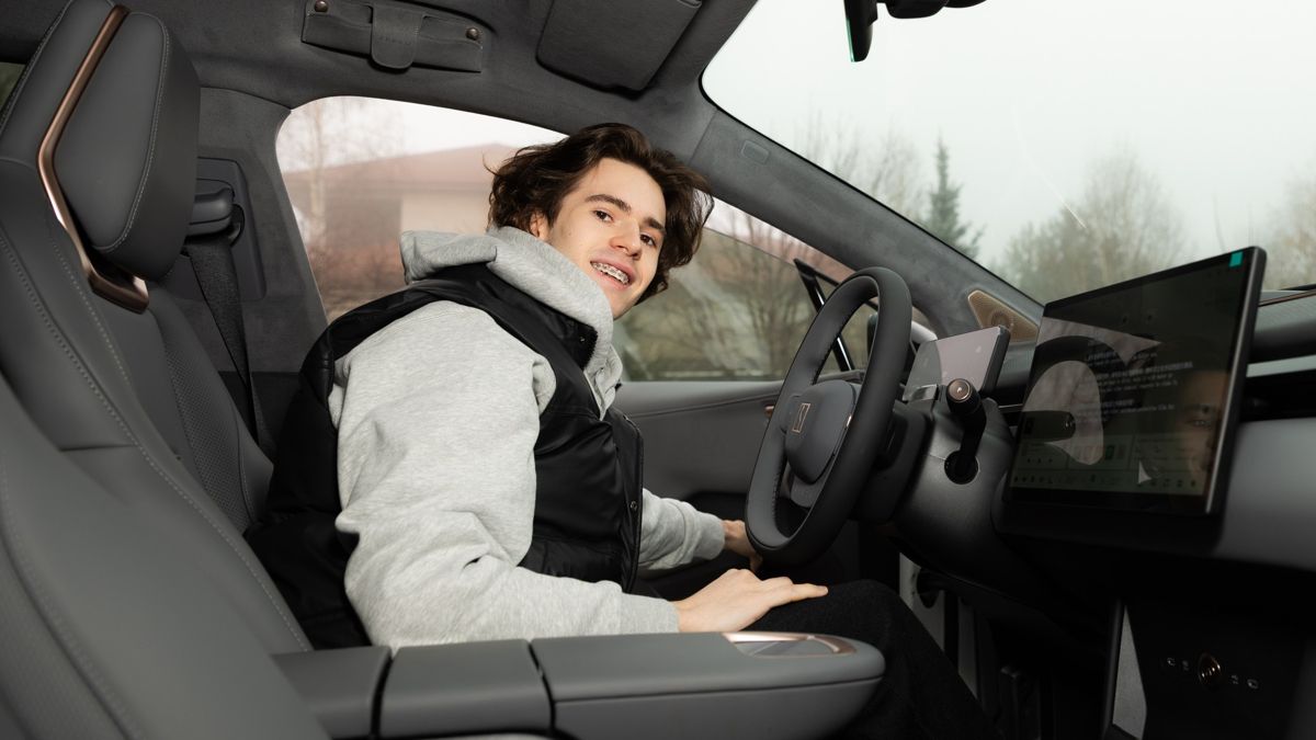 Михаил Шайдоров