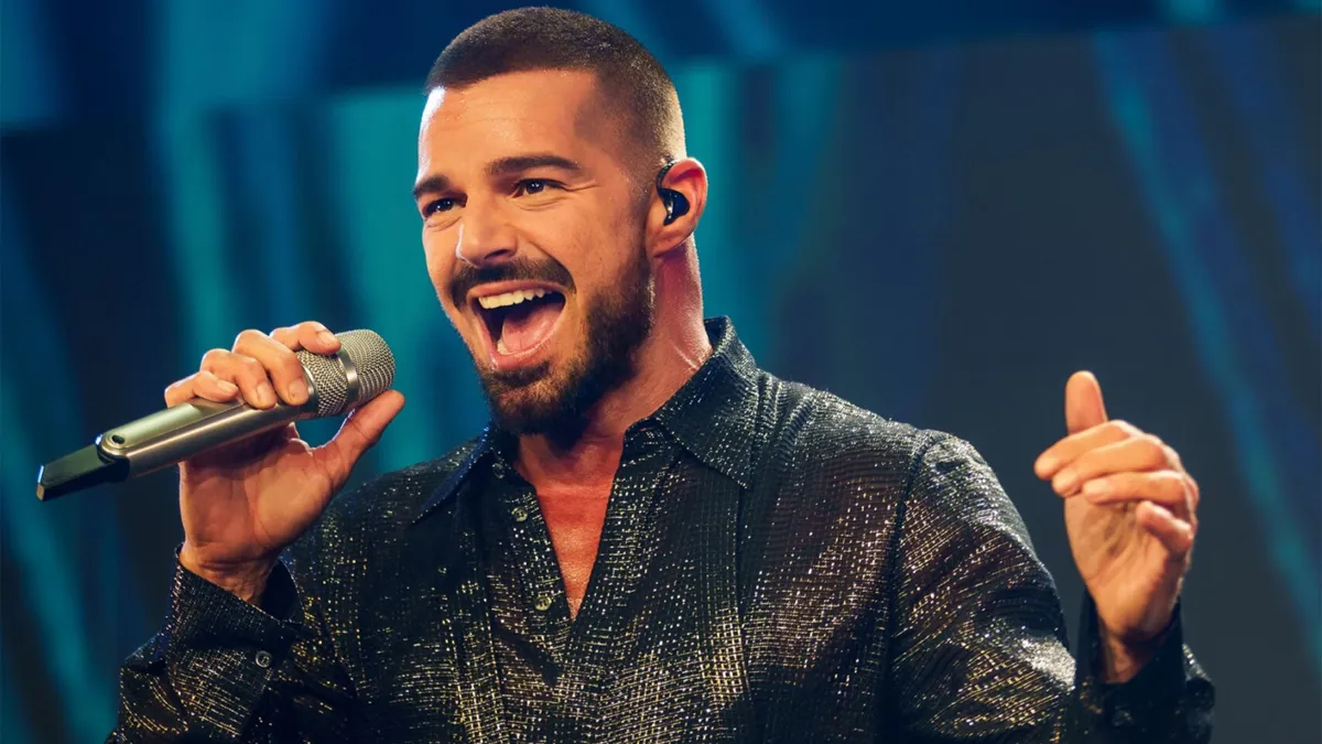 Рики Мартин