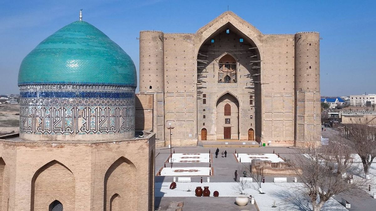  Мавзолей Ходжа Ахмеда Яссауи