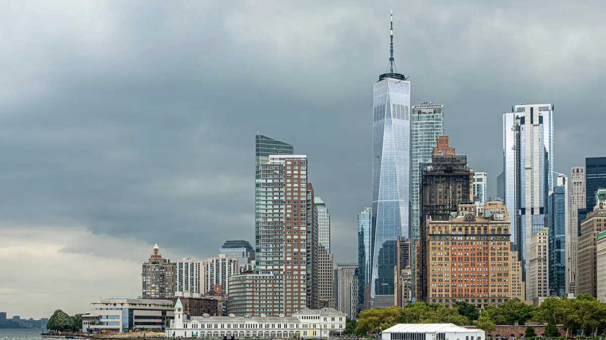 Всемирный торговый центр, American Express, СК "Евразия"