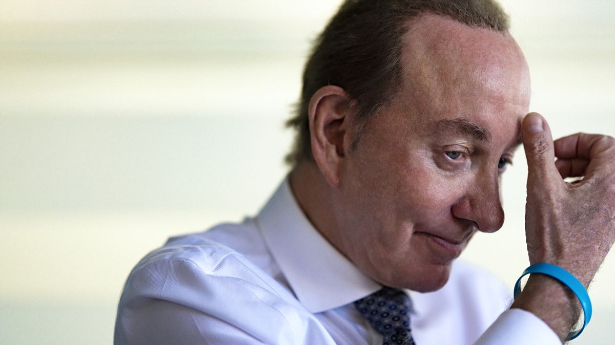 Питер Фостер