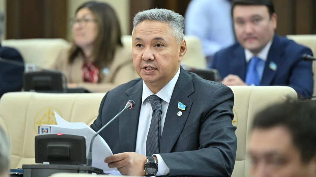 Азат Перуашев